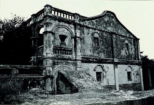 藏品:廢墟迷走II:遠離家園的(22)張圖片