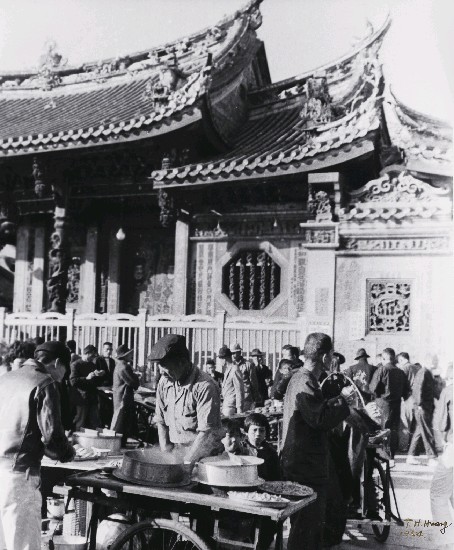 藏品:龍山寺系列-廟前攤販的(1)張圖片