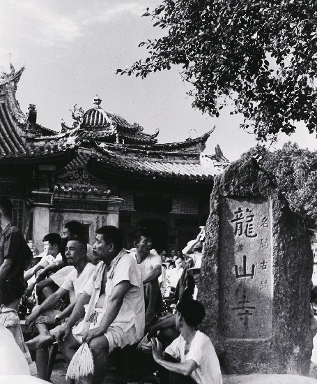 藏品:龍山寺系列-觀戲的(1)張圖片