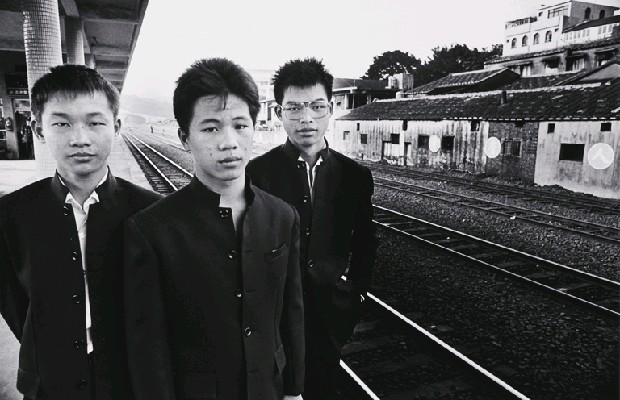 藏品:解嚴前後系列-11的(1)張圖片