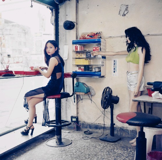 藏品:檳榔西施系列-12的(1)張圖片