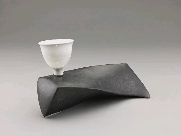 藏品:只是一個在基座上的陶器之六的(2)張圖片