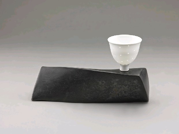 藏品:只是一個在基座上的陶器之六的(3)張圖片