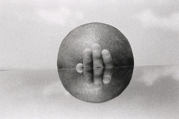 藏品:「肉身與魂魄」系列-5的(1)張圖片