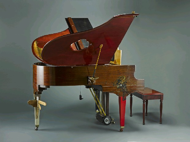 藏品:Nicanor Abelardo Grand Piano的(1)張圖片