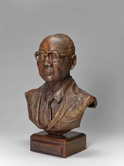 藏品:許鴻源雕像的(3)張圖片