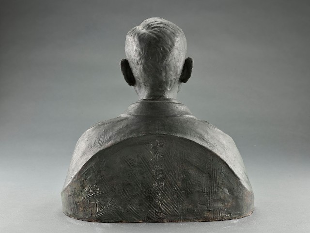 藏品:山本悌二郎像(石膏複製)的(4)張圖片