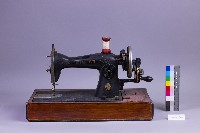 手搖縫紉機藏品圖，第1張