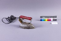 熨斗藏品圖，第1張