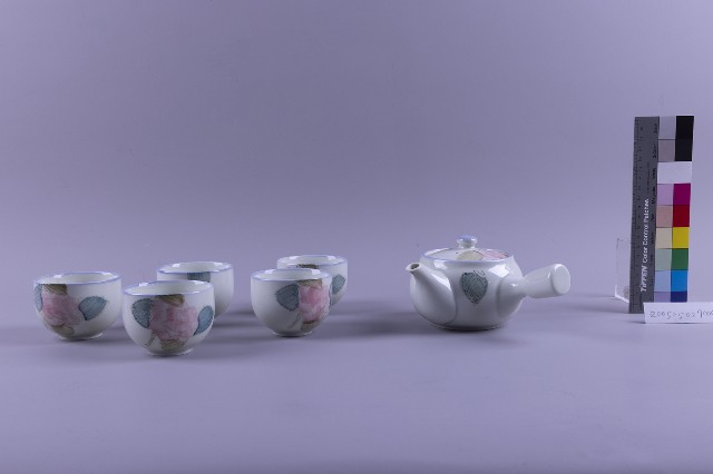 中式茶具組的圖片
