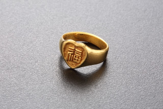 女孩福字金桃仔戒2的圖片
