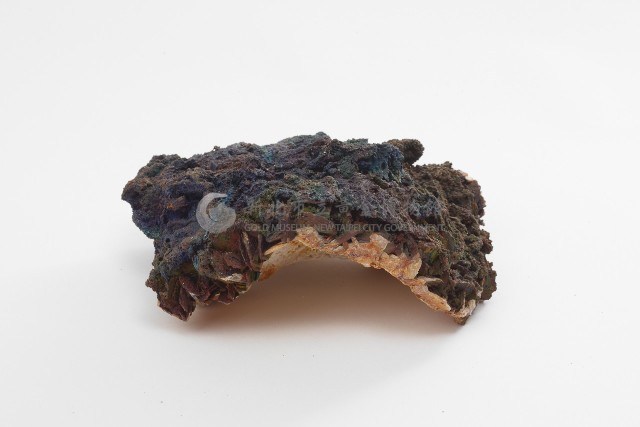 含次生礦物之鐵礦藏品圖，第4張