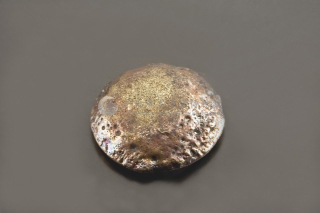 七成五粗金藏品圖，第2張