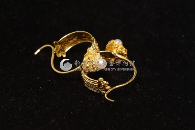 牡丹明珠金耳環一對藏品圖，第2張