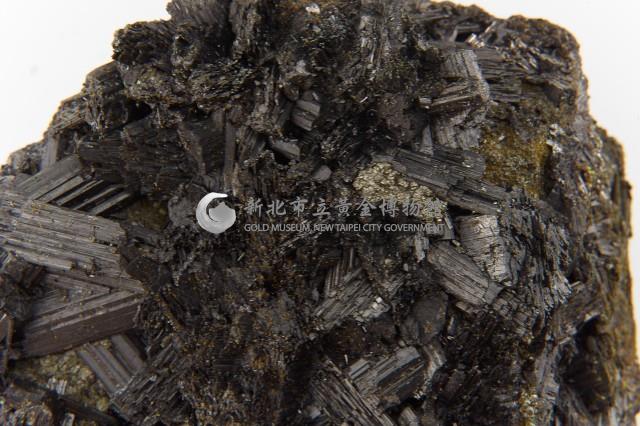 硫砷銅礦藏品圖，第4張