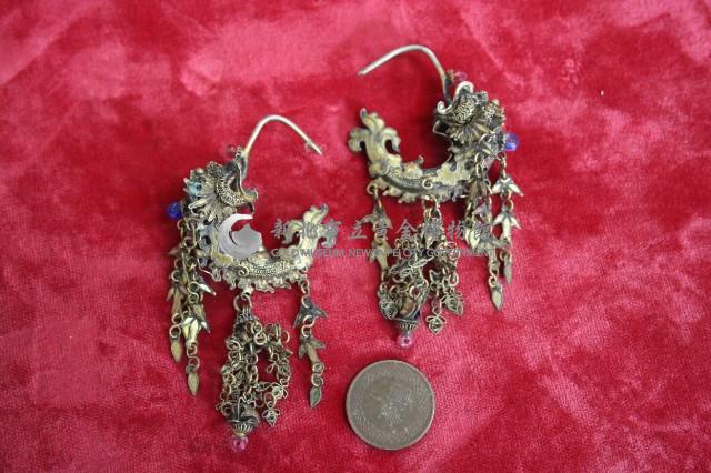 龍紋嵌珠耳環一對藏品圖，第1張