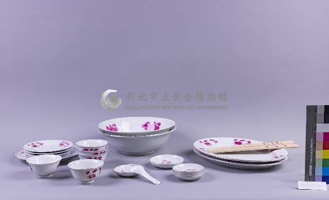 台式餐具藏品圖，第1張