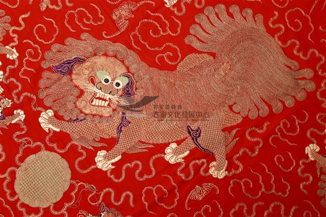 五獅戲球金蔥繡麒麟被藏品圖，第3張