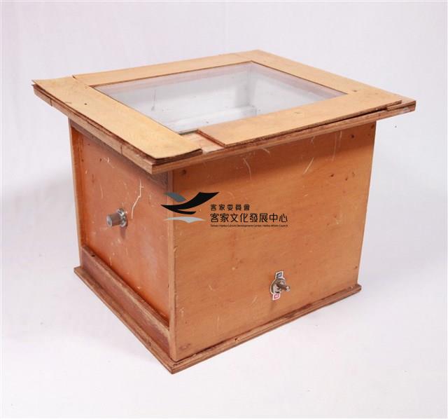 暗房印晒機(印相機)藏品圖，第1張