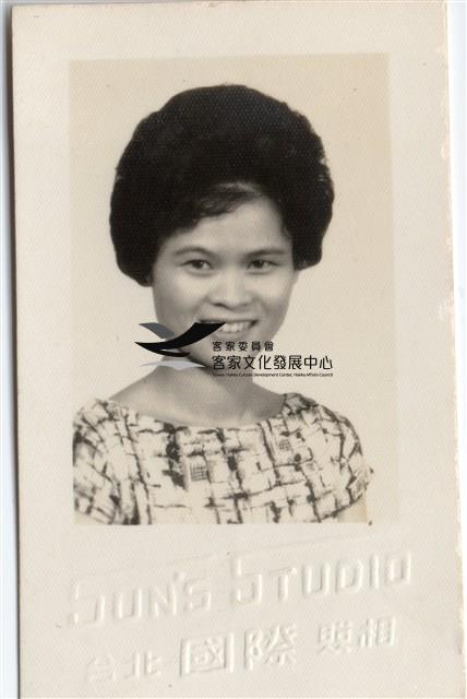 黃娟證件照藏品圖，第1張