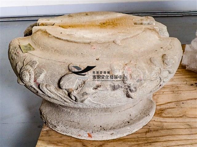 柱珠(神龕牌樓面中港左柱柱珠)藏品圖，第1張