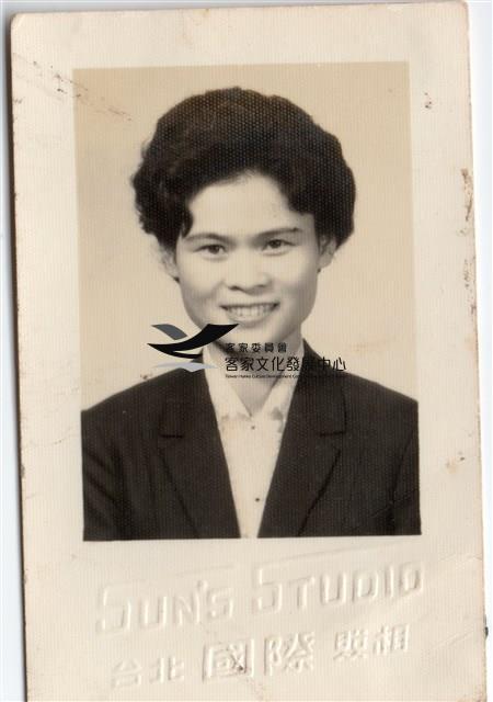 黃娟證件照2藏品圖，第1張
