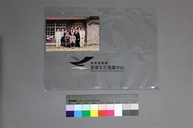 81家族照之二藏品圖，第3張