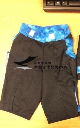 尿尿小童客家傳統服飾:大襠褲藏品圖，第1張