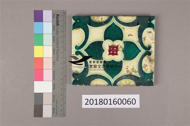 彩磁(四)之5藏品圖，第1張