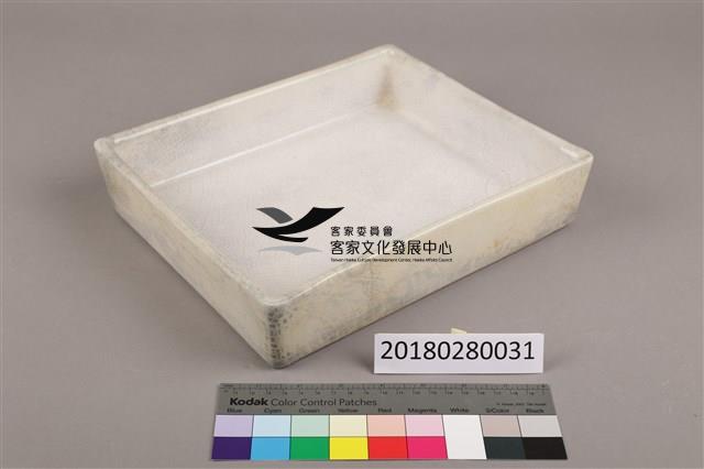 陶瓷沖片盤（中）藏品圖，第1張