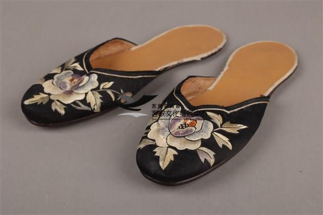 絨布繡花拖鞋藏品圖，第1張