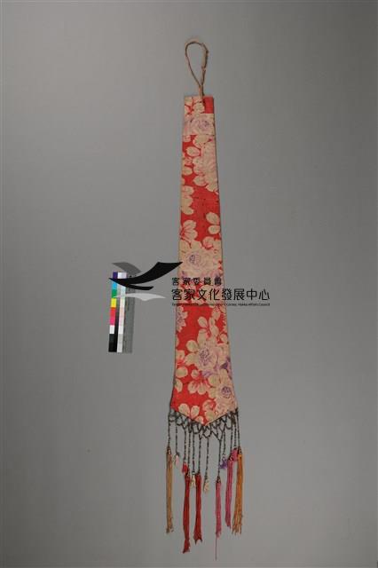 黃緞地牡丹彩繡劍帶藏品圖，第10張