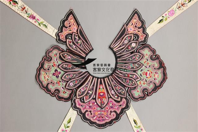 繡金附劍帶雲肩藏品圖，第3張