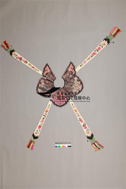 繡金附劍帶雲肩藏品圖，第1張