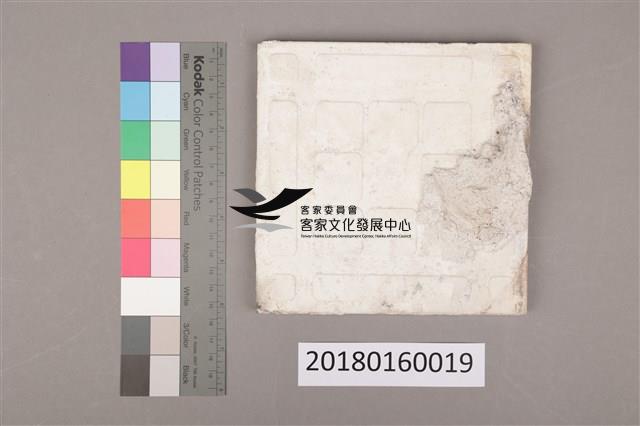 彩磁：花卉(一)之4藏品圖，第2張