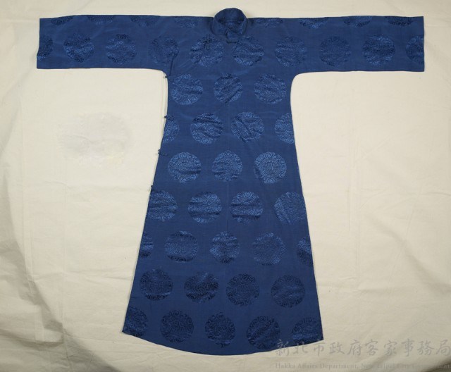 藍綢緞長袍藏品圖，第1張