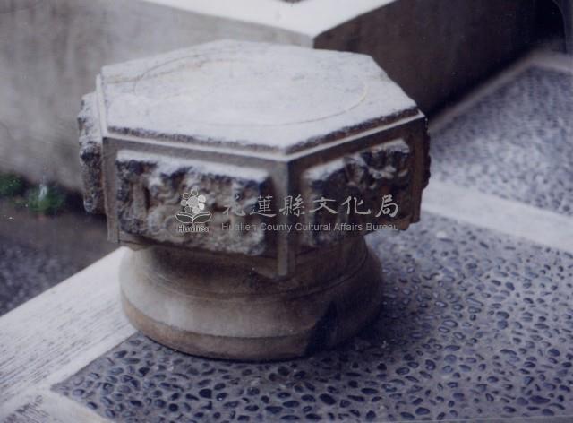 人物石礎乙對藏品圖，第1張