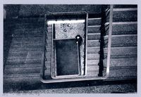 鄧雨賢相關照片92：旋轉梯中的修女藏品圖，第1張