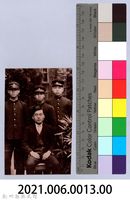 龍瑛宗翻拍照13：龍瑛宗與同學及師長合影藏品圖，第2張