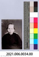 龍瑛宗翻拍照34：老婦人藏品圖，第2張