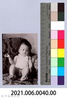 龍瑛宗翻拍照40：男嬰藏品圖，第2張