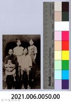 龍瑛宗翻拍照50：全家福1藏品圖，第2張