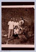 龍瑛宗翻拍照70：全家福4藏品圖，第1張