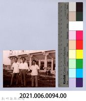 龍瑛宗翻拍照94：龍瑛宗與友人合影4藏品圖，第2張