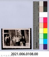 龍瑛宗翻拍照108：龍瑛宗與友人合影11藏品圖，第2張