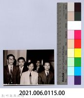 龍瑛宗翻拍照115：龍瑛宗與友人合影17藏品圖，第2張