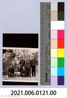 龍瑛宗翻拍照121：龍瑛宗與友人合影18藏品圖，第2張