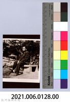 龍瑛宗翻拍照128：龍瑛宗個人照15藏品圖，第2張