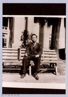 龍瑛宗翻拍照129：龍瑛宗個人照16藏品圖，第1張