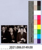 龍瑛宗翻拍照149：龍瑛宗活動側拍照2藏品圖，第2張